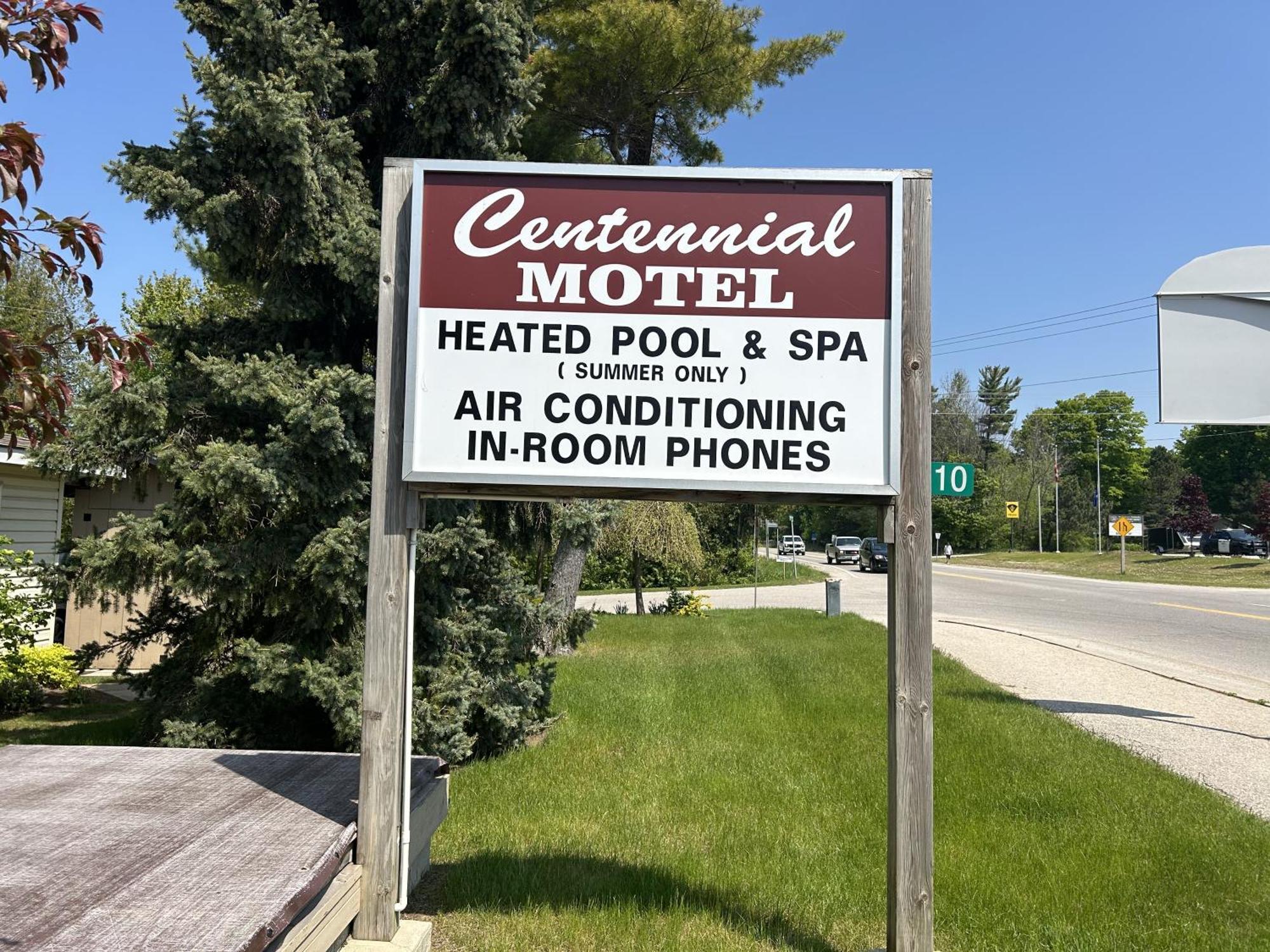 Centennial Motel Sauble Beach Exteriör bild